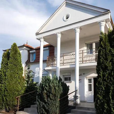 Lilith Smart 4* Fertőrákos