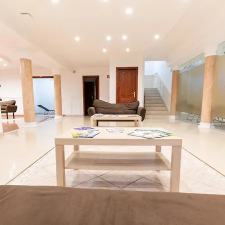 فندق مبيت وإفطار Lilith Smart Fertőrákos
